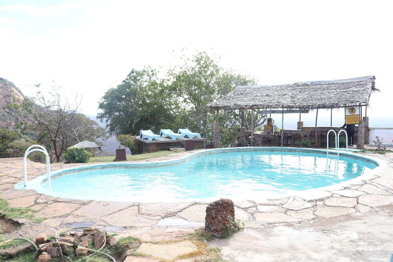 Ngulia Safari Lodge Tsavo Екстериор снимка