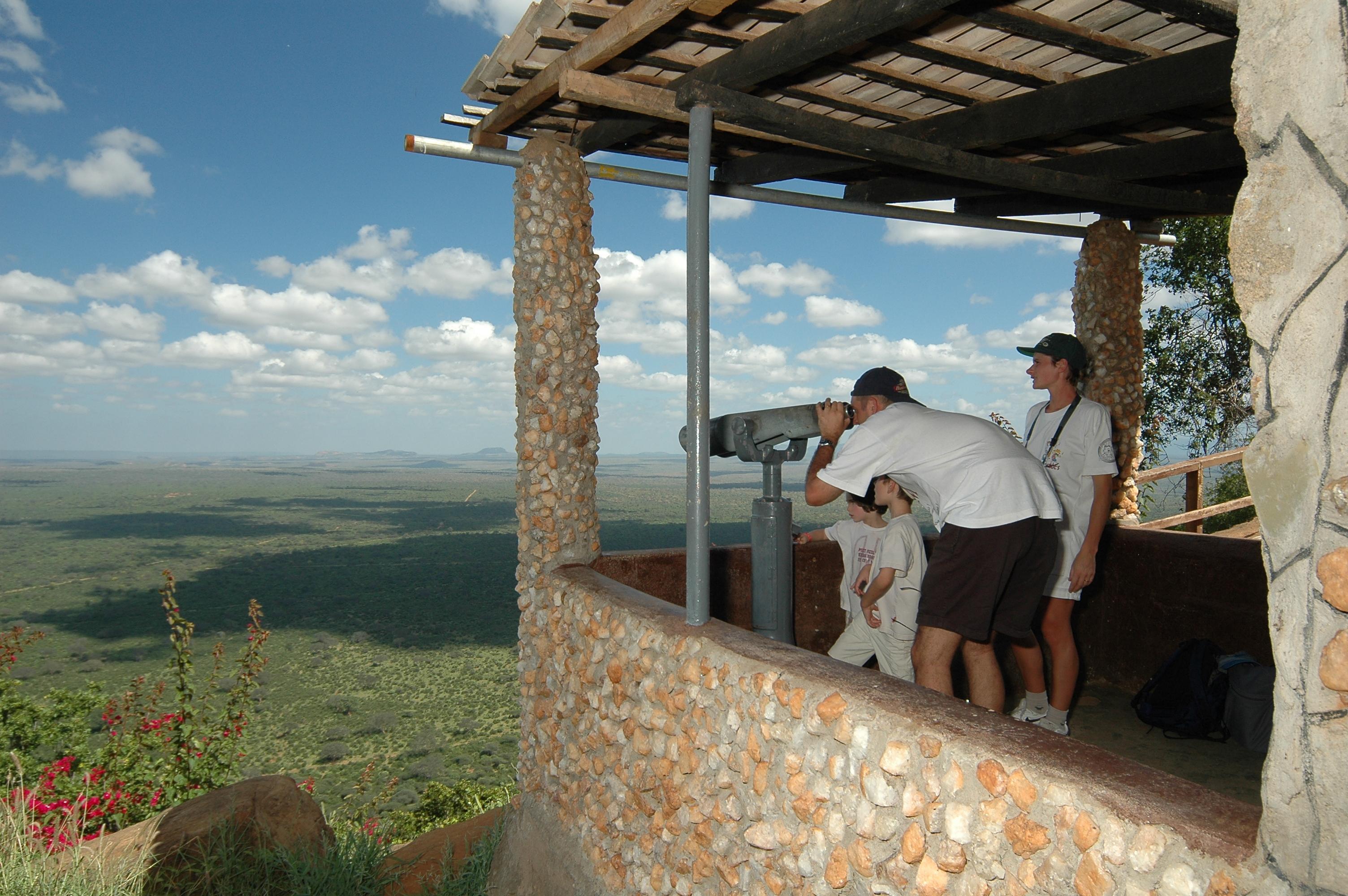 Ngulia Safari Lodge Tsavo Екстериор снимка